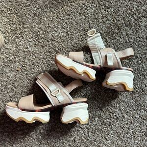 Sorel Kinetic Impact Platform Sandals Honey White Sea Salt & Tortoise, 8.5